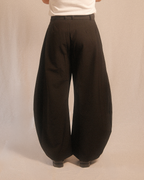 pleated trousers