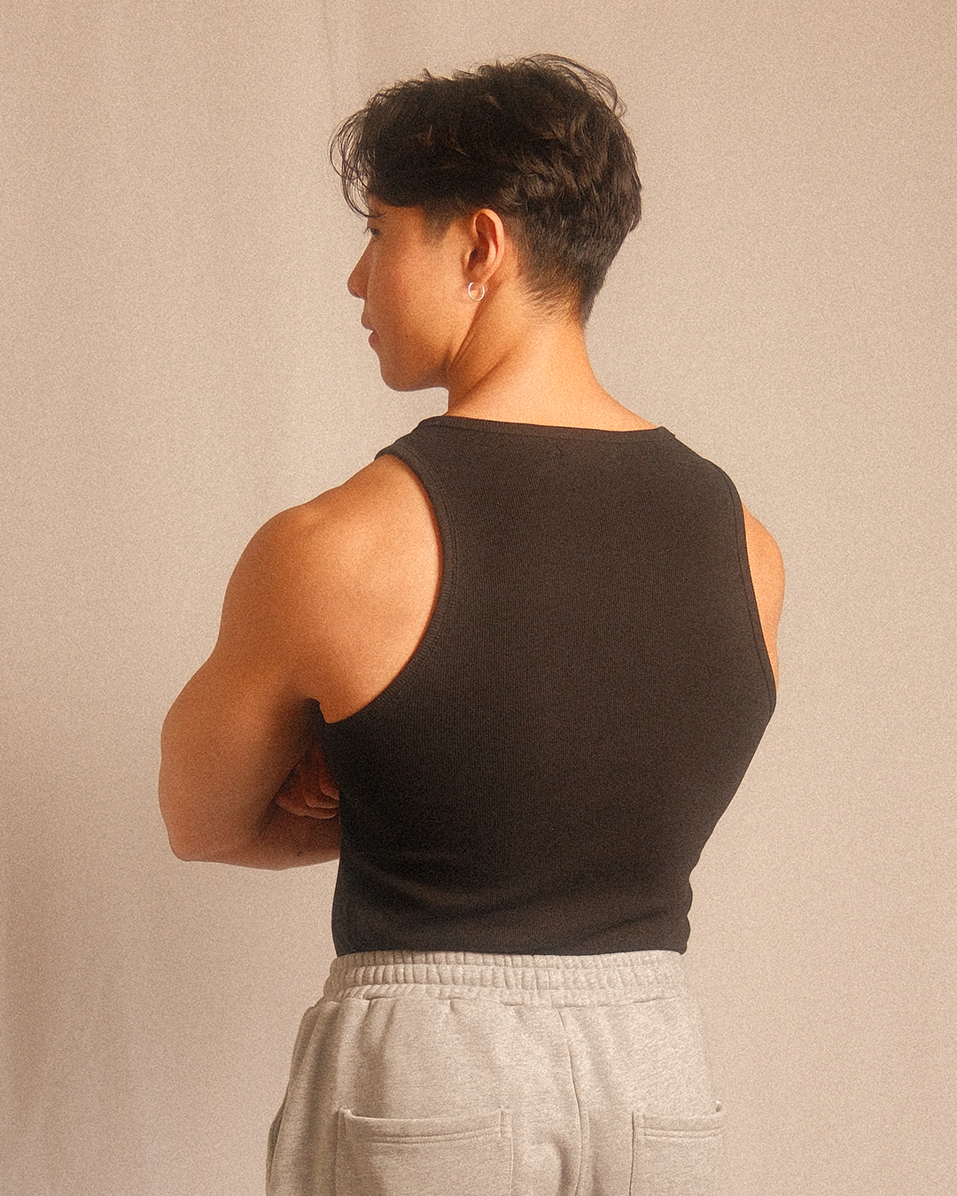 essentials ribbed tank - black