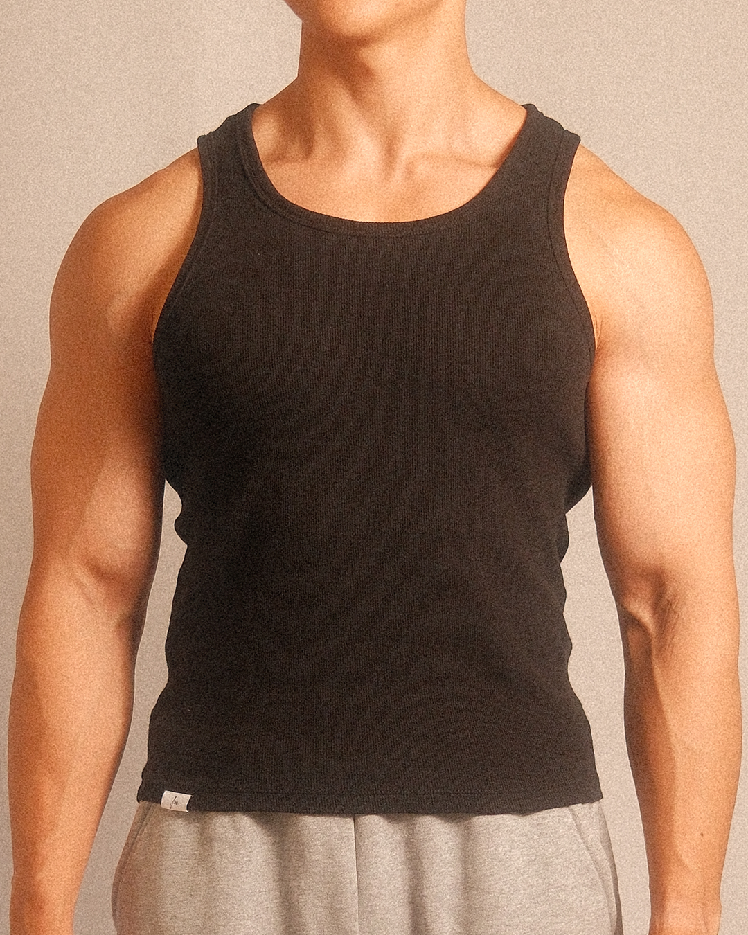 essentials ribbed tank - black