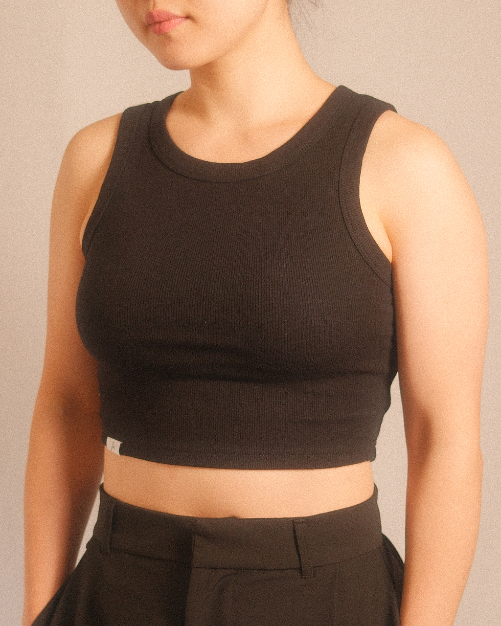 essentials ribbed tank (for her) - black
